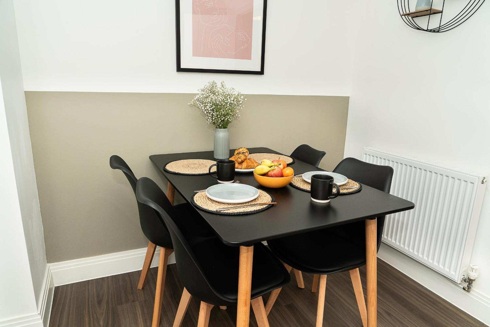Hewitt House Business Contractor Villa Peterborough Bagian luar foto